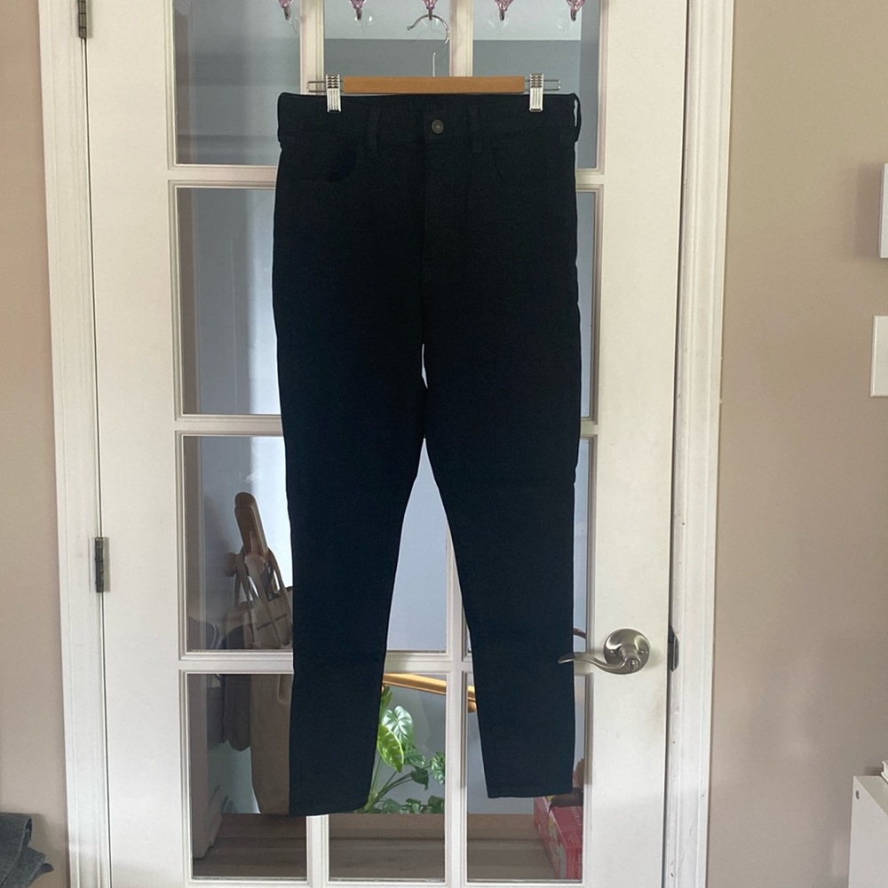 AE DREAM JEANS SIZE 12
